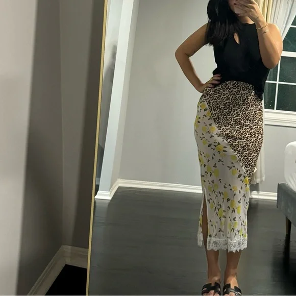 ASOS patterned skirt - Picture 2 of 3